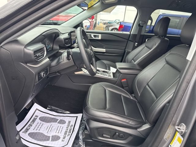 Certified 2024 Ford Explorer XLT w/ Equipment Group 202A AWD/4WD image 12