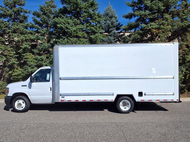 Certified 2022 Ford E-350 and Econoline 350 Super Duty image 2