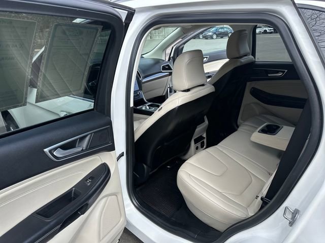 Certified 2022 Ford Edge Titanium AWD/4WD image 27
