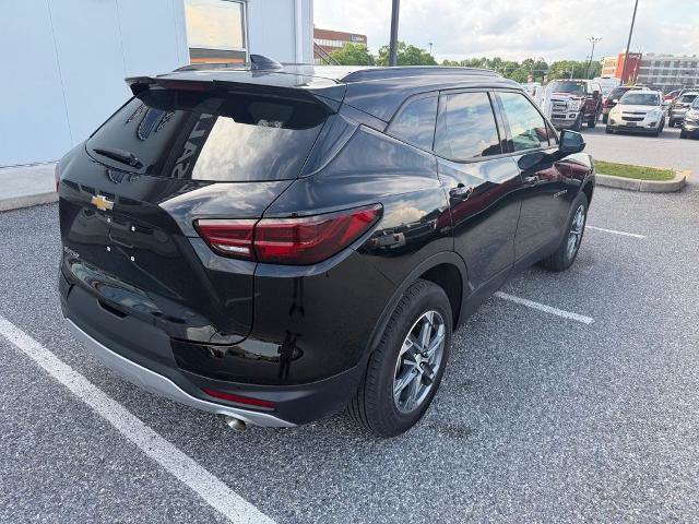 Used 2024 Chevrolet Blazer LT w/ Convenience Package FWD image 8