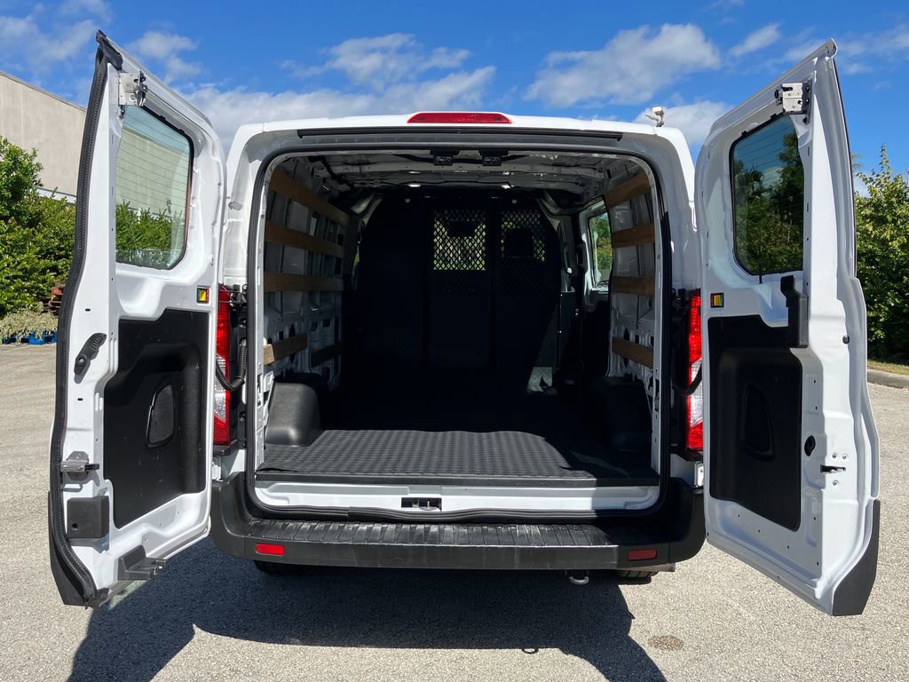 Certified 2023 Ford Transit 250 Low Roof w/ Exterior Upgrade Package image 33