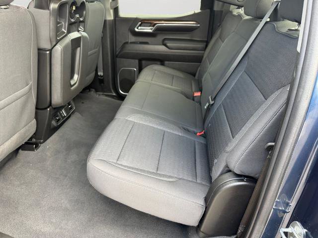 Used 2023 GMC Sierra 1500 SLE w/ X31 Off-Road Package image 11