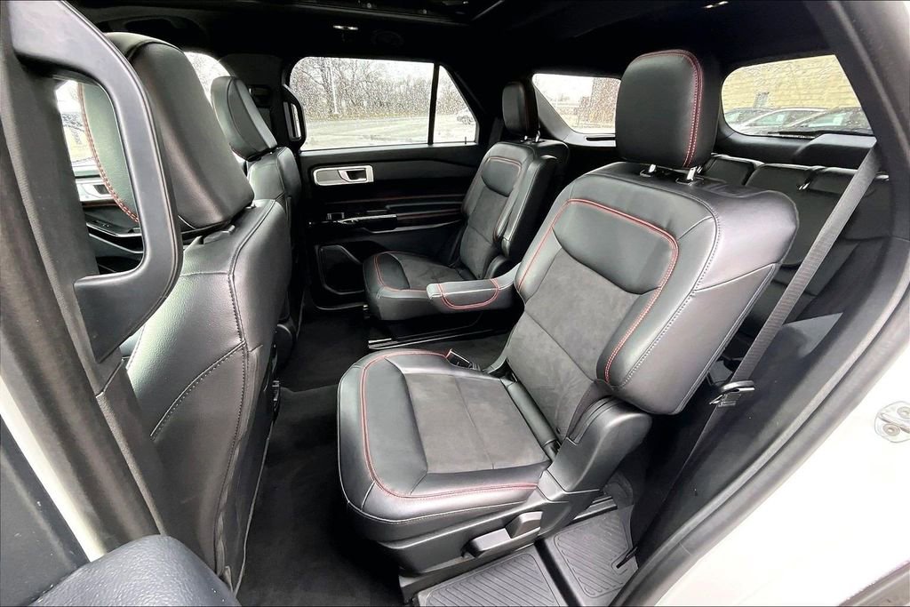Certified 2022 Ford Explorer ST-Line w/ Class IV Trailer Tow Package AWD/4WD image 25