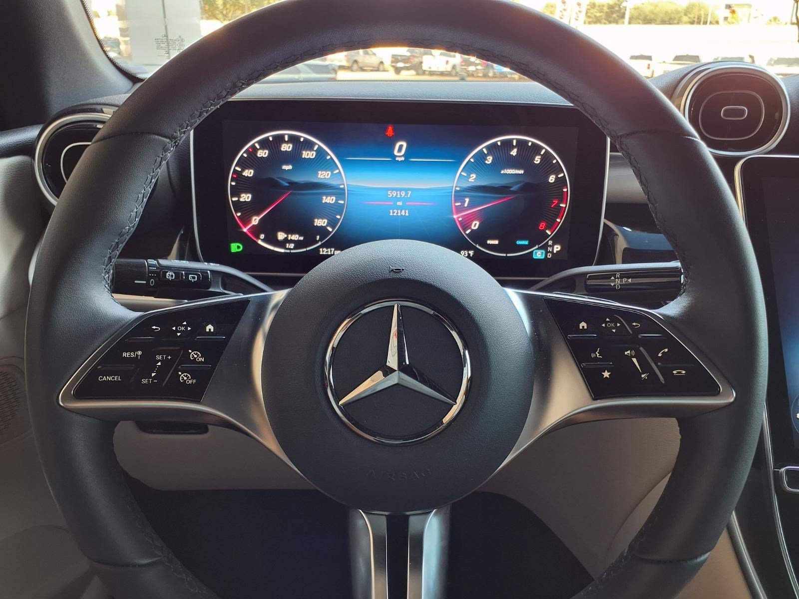 Used 2026 Mercedes-Benz GLC 300 4MATIC image 24