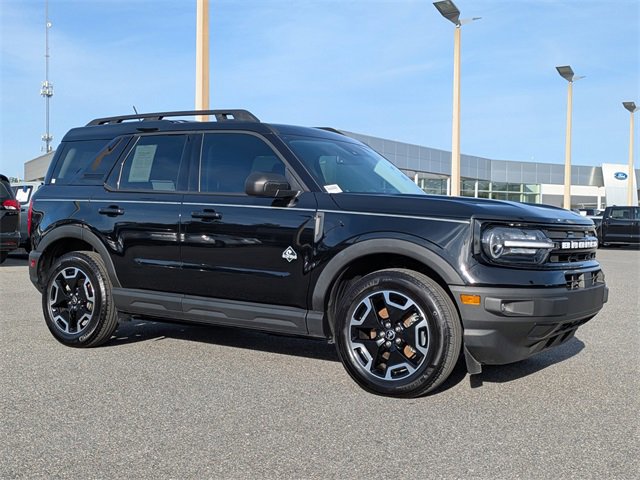 Certified 2023 Ford Bronco Sport Outer Banks w/ Tech Package image 8