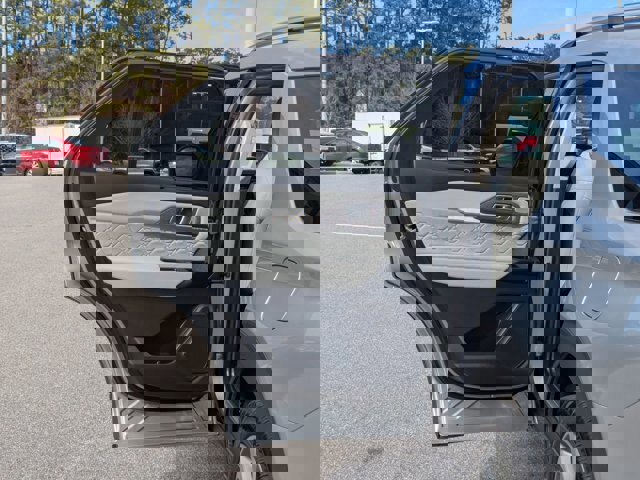 Certified 2025 Ford Explorer Platinum w/ Ultimate Package image 30