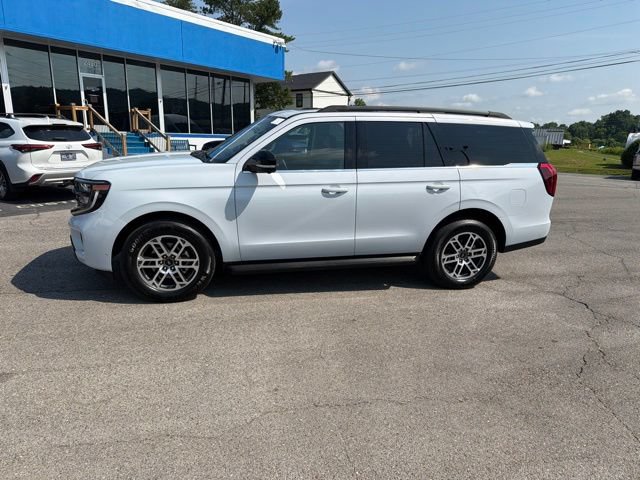 Certified 2025 Ford Expedition Active RWD image 17