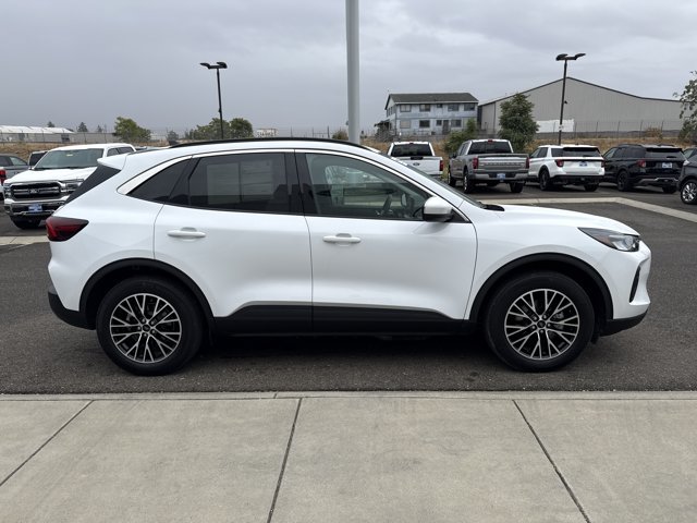 Certified 2023 Ford Escape SE FWD image 6