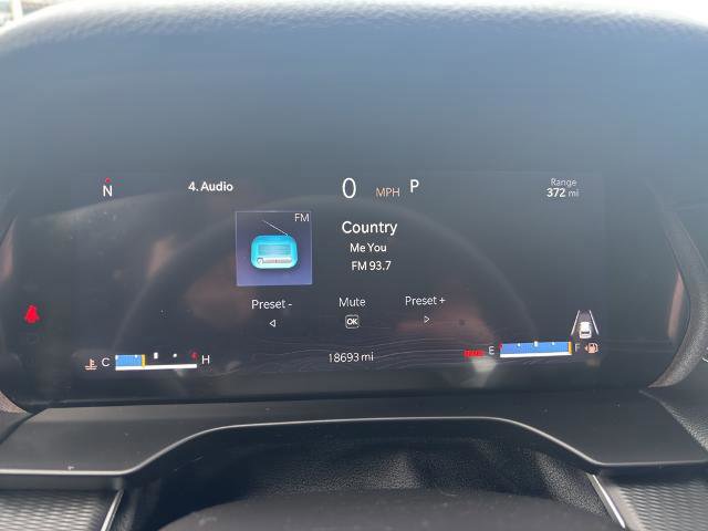 Used 2024 Jeep Grand Cherokee L Laredo image 17