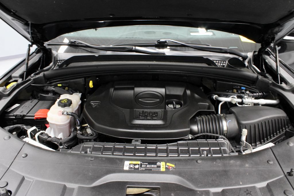 Used 2024 Jeep Grand Cherokee Summit AWD/4WD image 18