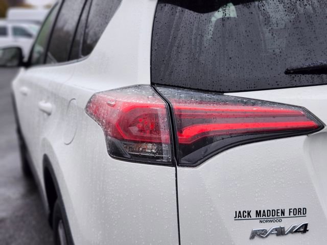 Used 2017 Toyota RAV4 XLE w/ Carpet Mat Package image 9