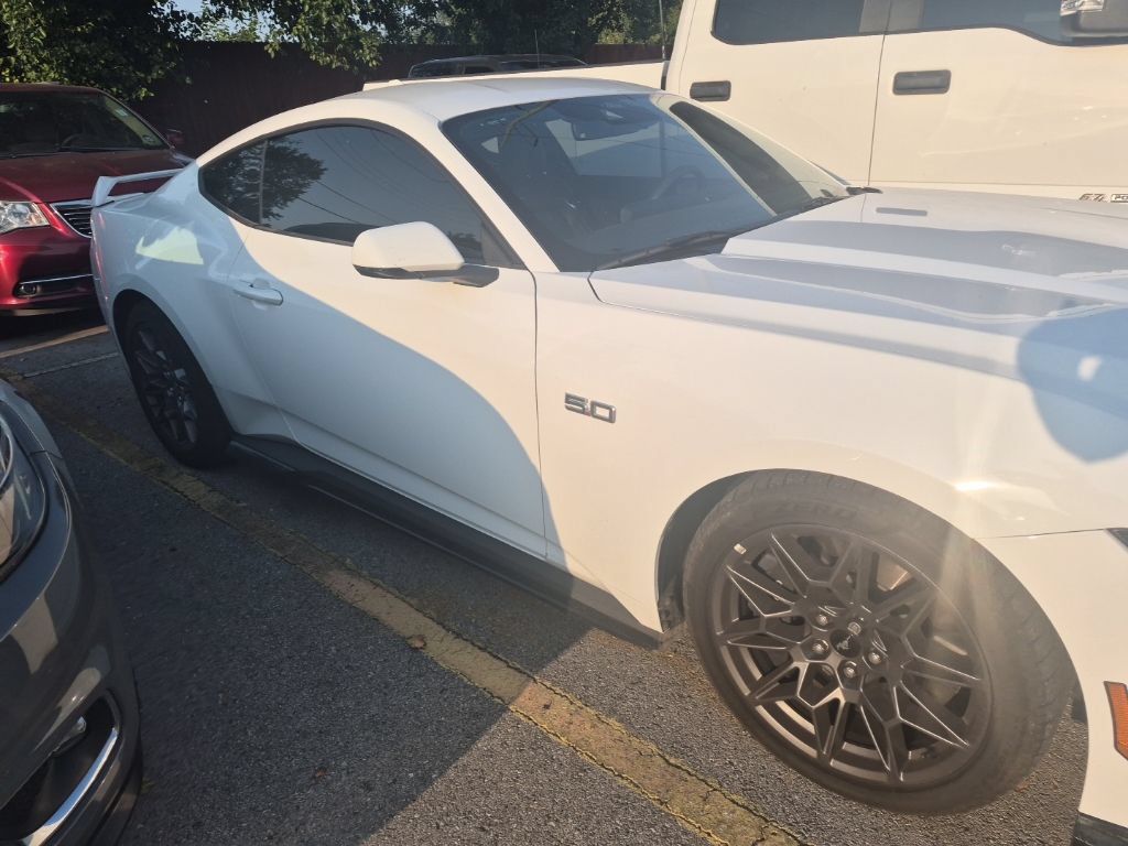 Certified 2025 Ford Mustang GT Premium w/ GT Performance Package RWD image 18