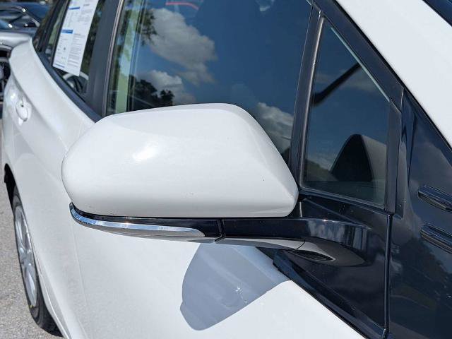 Used 2019 Toyota Prius FWD image 11