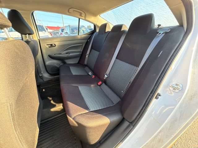 Used 2021 Nissan Versa S FWD image 13