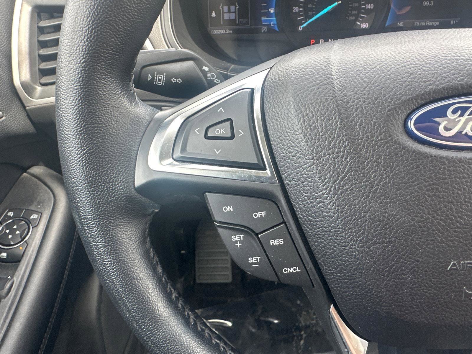 Certified 2022 Ford Edge SEL w/ Convenience Package image 20