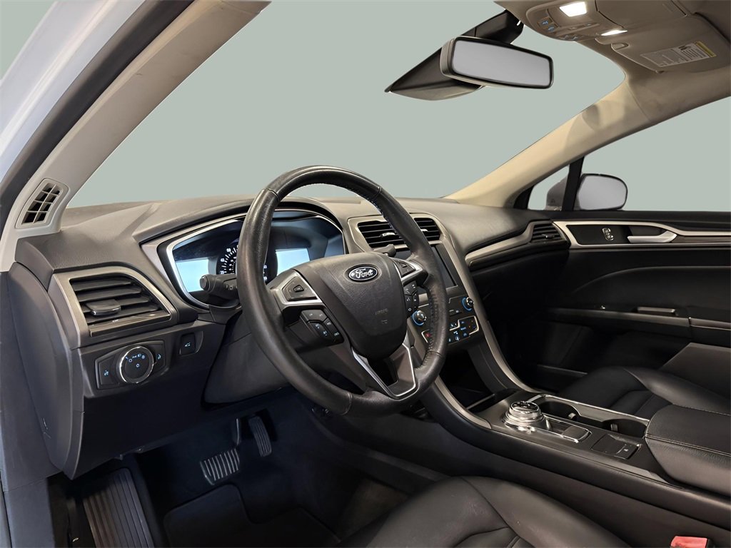 Certified 2019 Ford Fusion SEL image 16