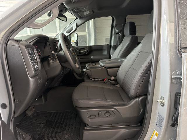 Used 2024 Chevrolet Silverado 2500 Custom w/ Custom Value Package image 17