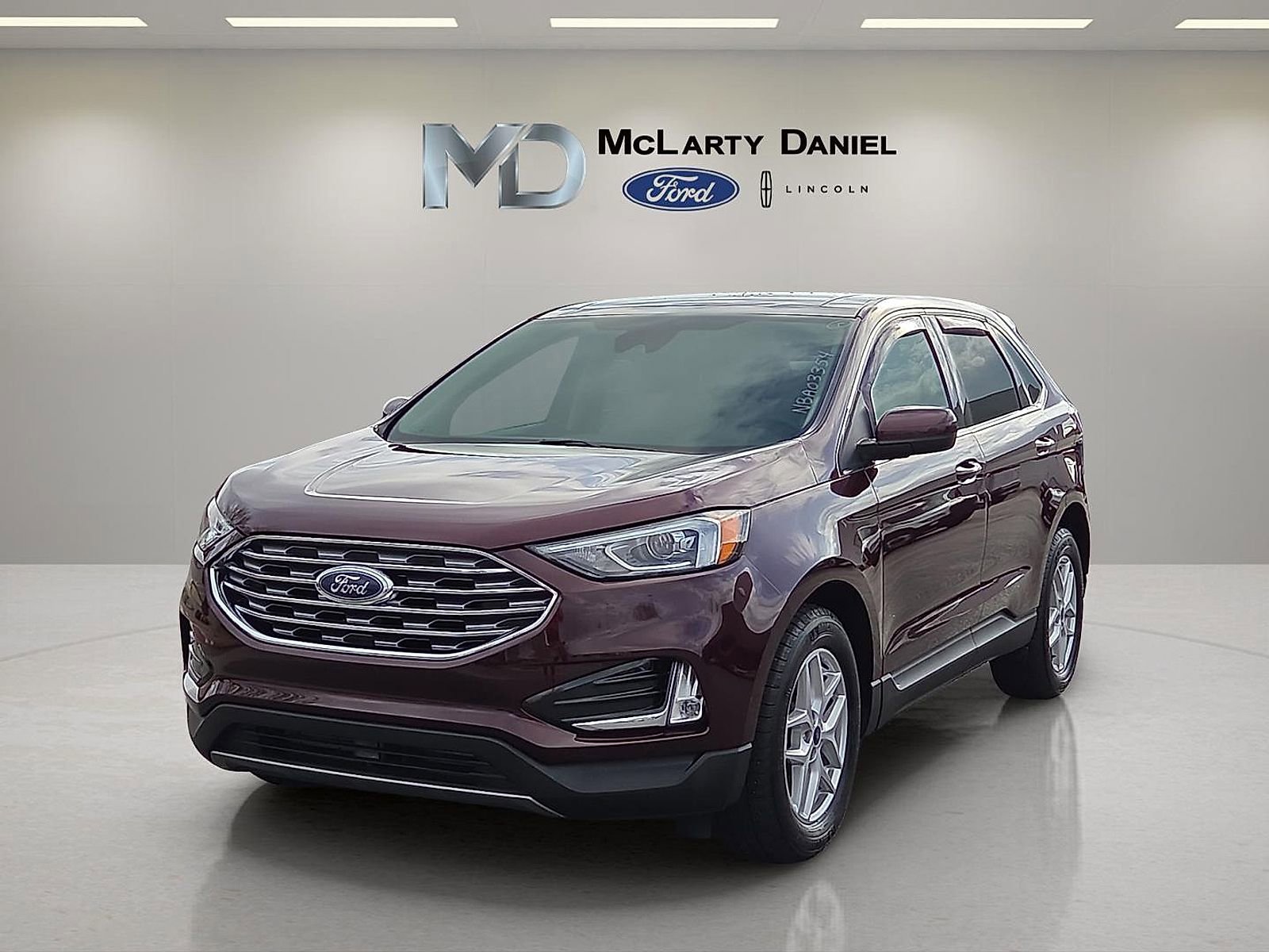 Certified 2022 Ford Edge SEL w/ Convenience Package image 2