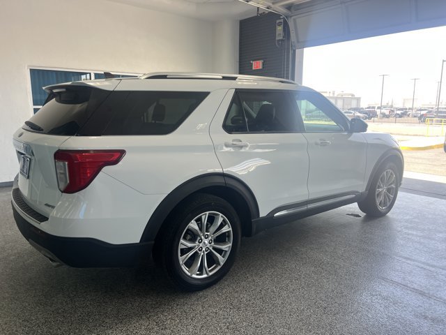 Certified 2023 Ford Explorer Limited AWD/4WD image 4