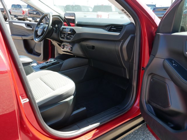 Certified 2022 Ford Escape SE w/ SE Sport Appearance Package AWD/4WD image 19