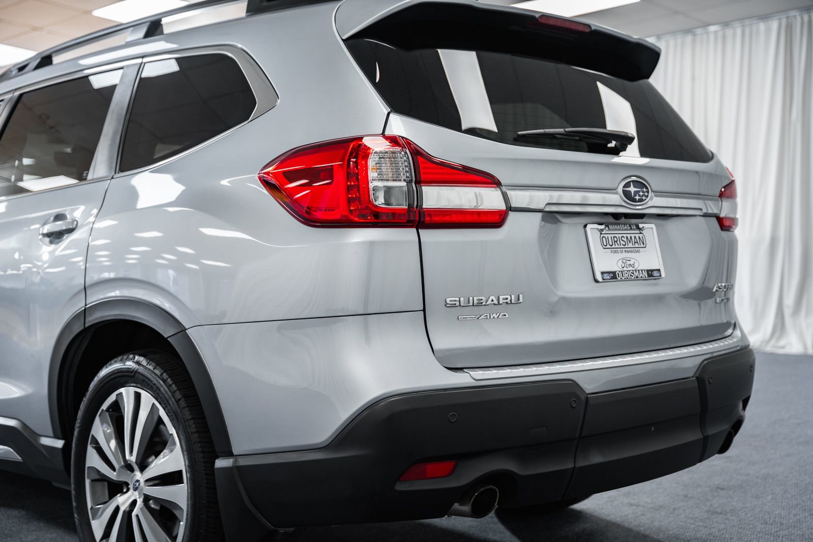 Used 2021 Subaru Ascent Limited AWD/4WD image 6