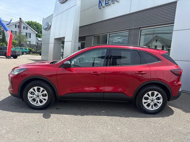 Certified 2025 Ford Escape Active w/ Cold Weather Package AWD/4WD image 9