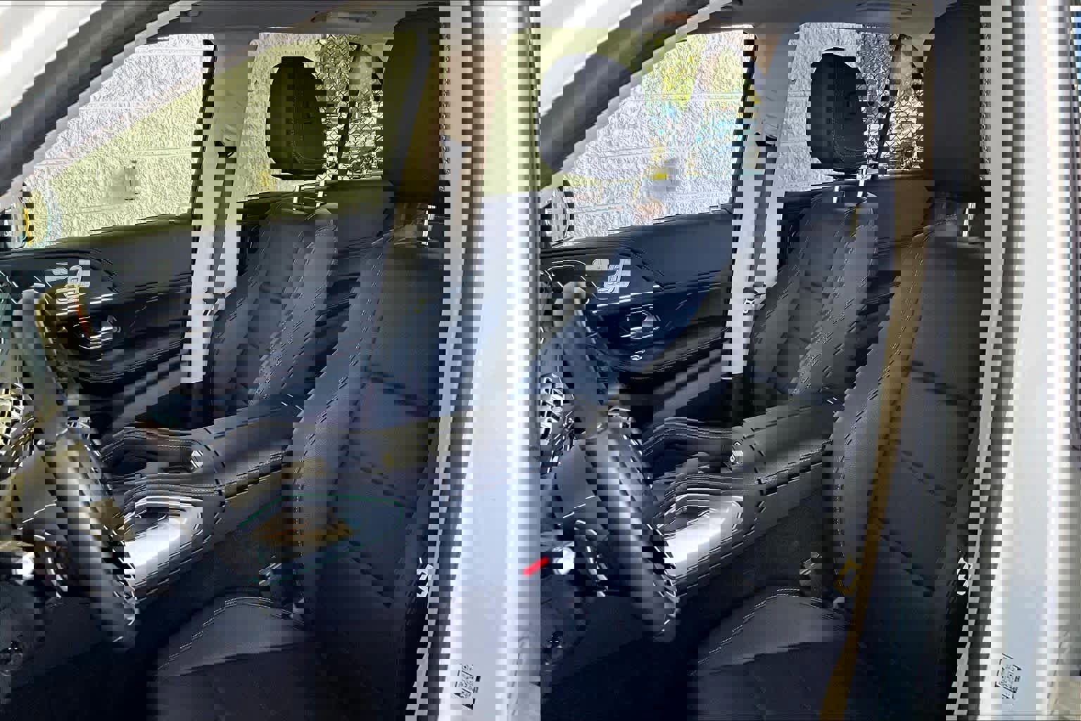 Used 2025 Mercedes-Benz GLE 350 4MATIC image 9