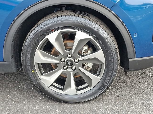 Certified 2023 Ford Escape Platinum w/ Premium Technology Package image 8