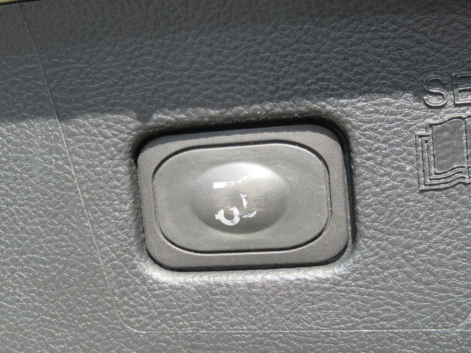 Certified 2017 Ford Edge Titanium w/ Equipment Group 301A image 34