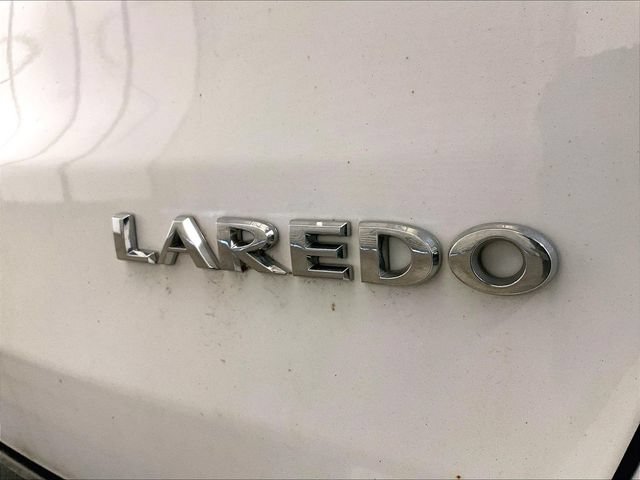 Used 2021 Jeep Grand Cherokee Laredo AWD/4WD image 13