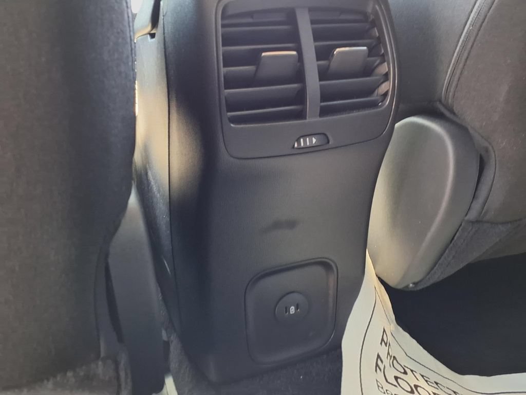Certified 2025 Ford Escape Active w/ Cold Weather Package FWD image 33