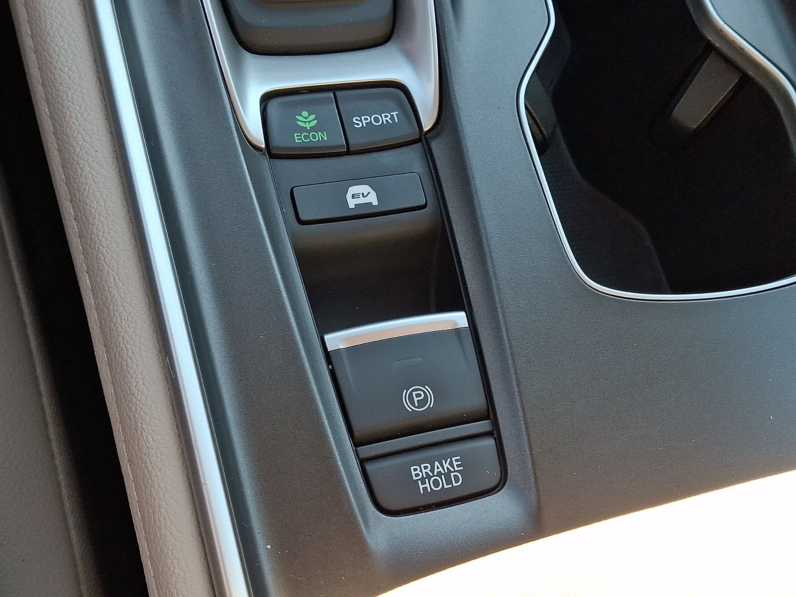 Used 2022 Honda Accord Touring image 30
