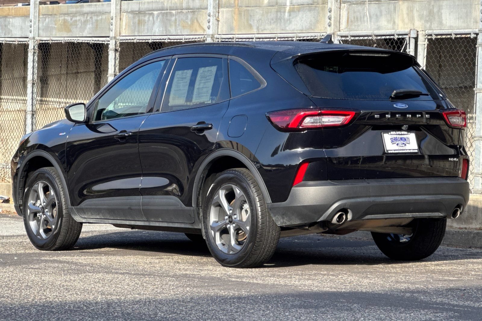 Certified 2025 Ford Escape ST-Line Select AWD/4WD image 9