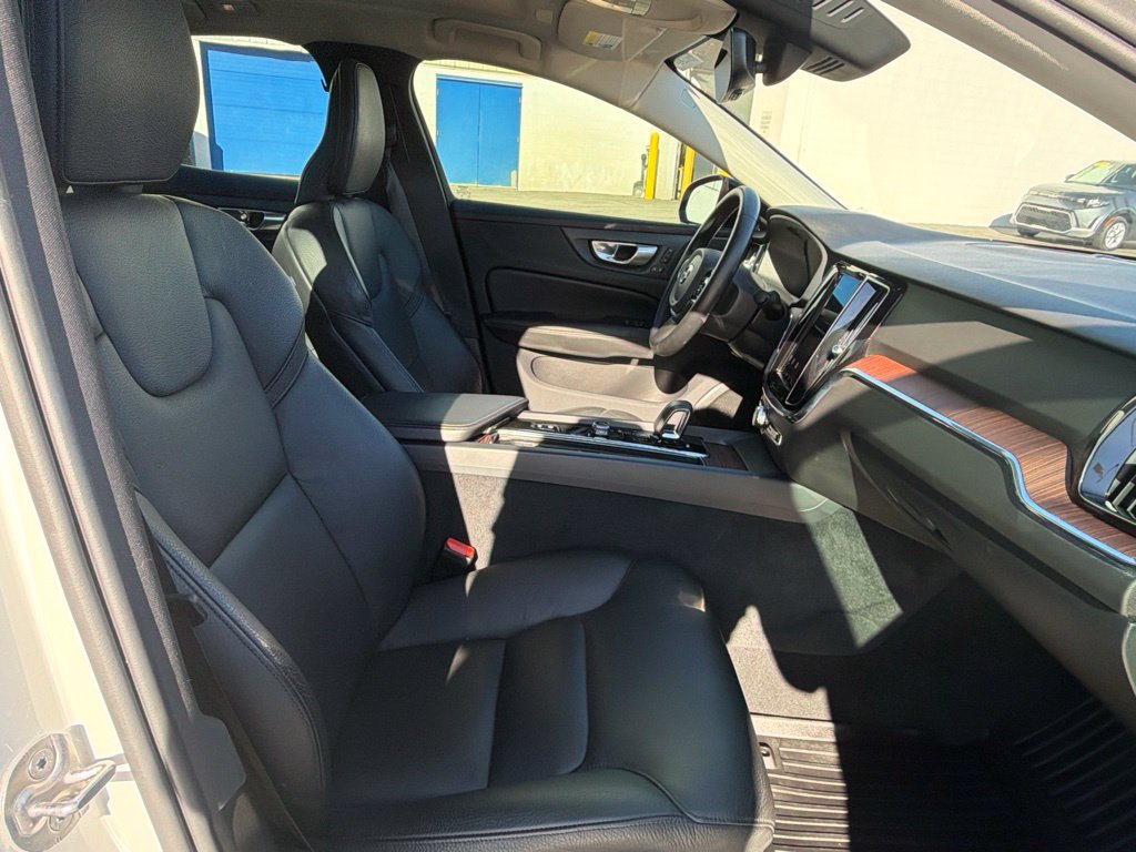 Used 2024 Volvo S60 B5 Plus AWD/4WD image 41