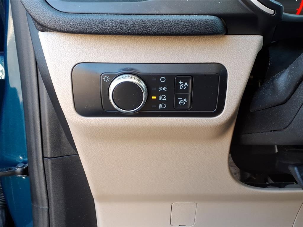 Certified 2020 Ford Escape SE image 18