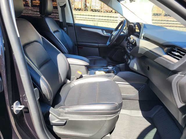 Certified 2022 Ford Escape SEL w/ Technology Package FWD image 16