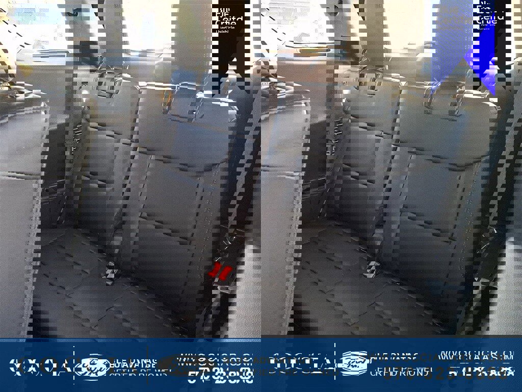 Certified 2022 Ford Explorer XLT w/ Equipment Group 202A image 10