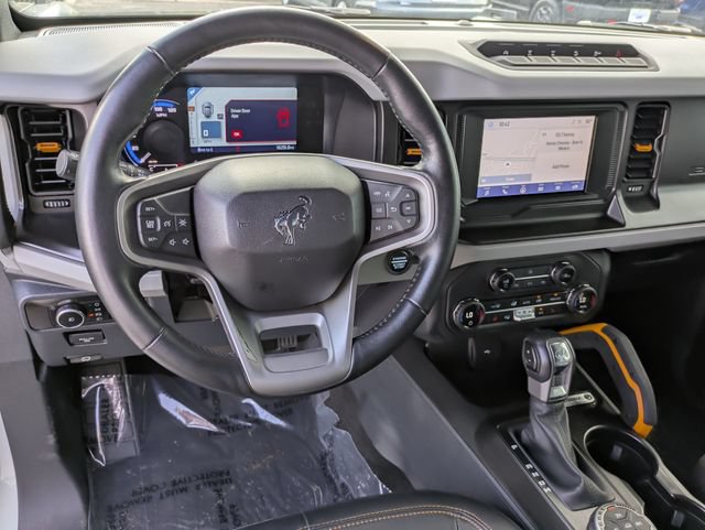 Certified 2023 Ford Bronco Badlands AWD/4WD image 16