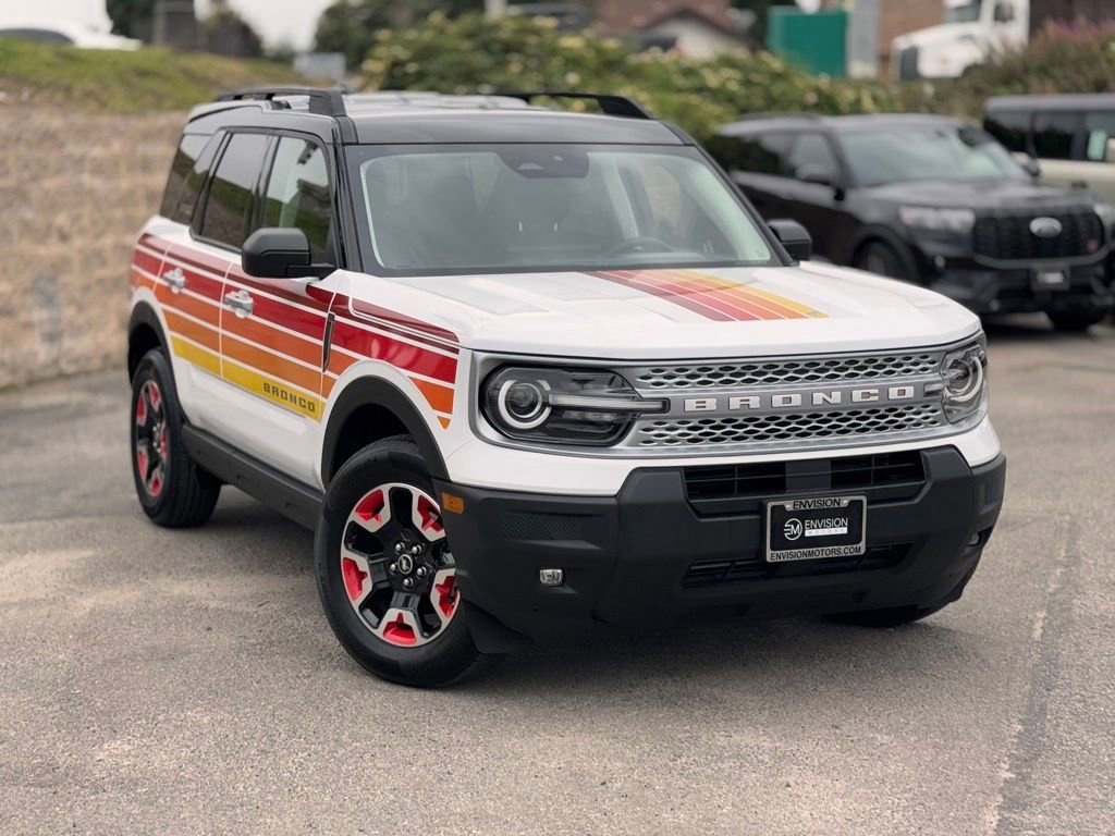 Certified 2025 Ford Bronco Sport Free Wheeling w/ Convenience Package AWD/4WD image 2