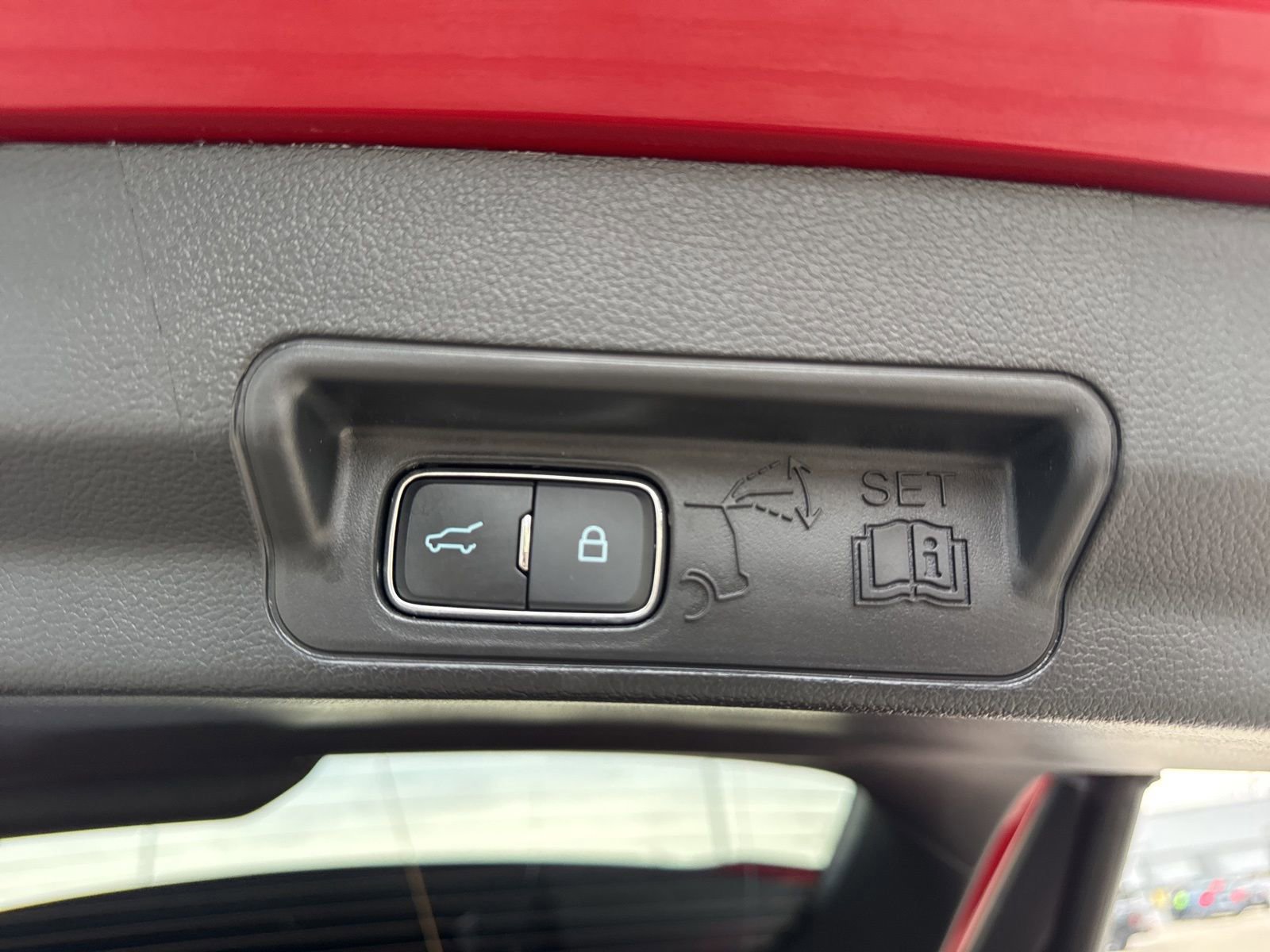 Certified 2024 Ford Explorer ST-Line w/ Class IV Trailer Tow Package image 42