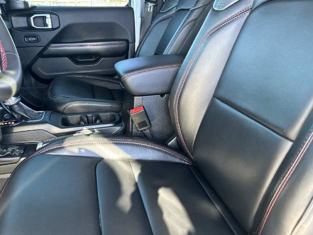 Used 2024 Jeep Wrangler Unlimited Rubicon AWD/4WD image 26