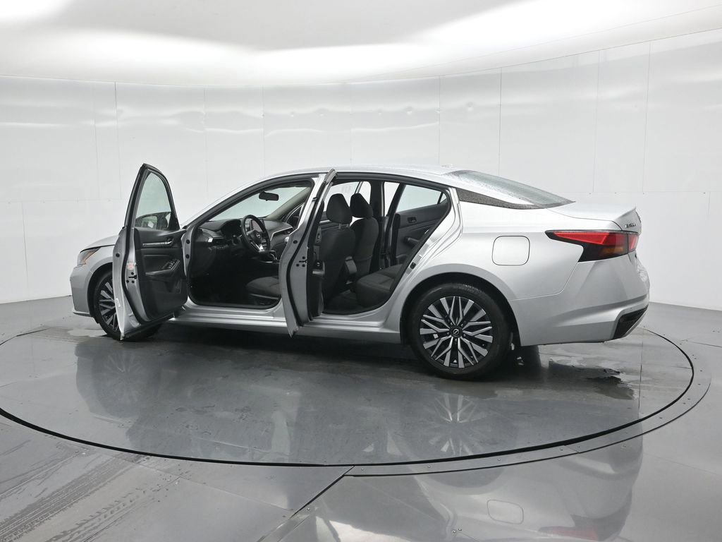 Used 2023 Nissan Altima 2.5 SV image 54