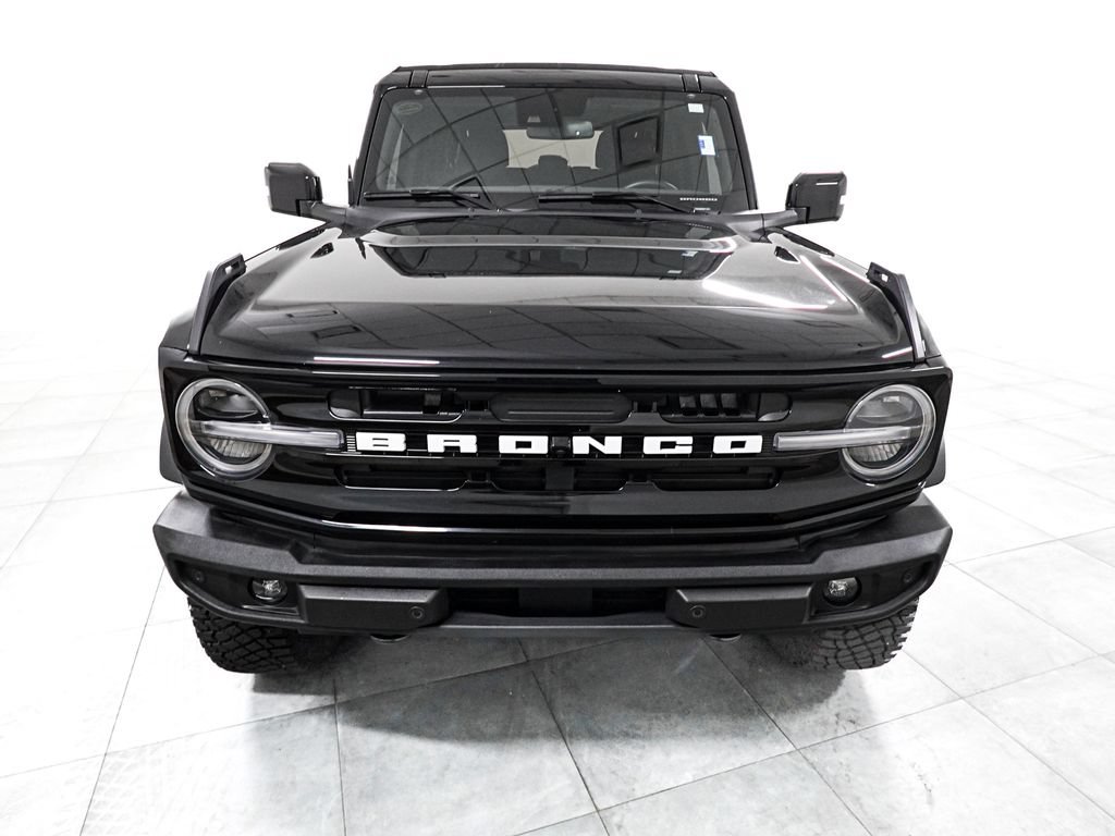 Certified 2023 Ford Bronco Outer Banks w/ Sasquatch Package AWD/4WD image 3