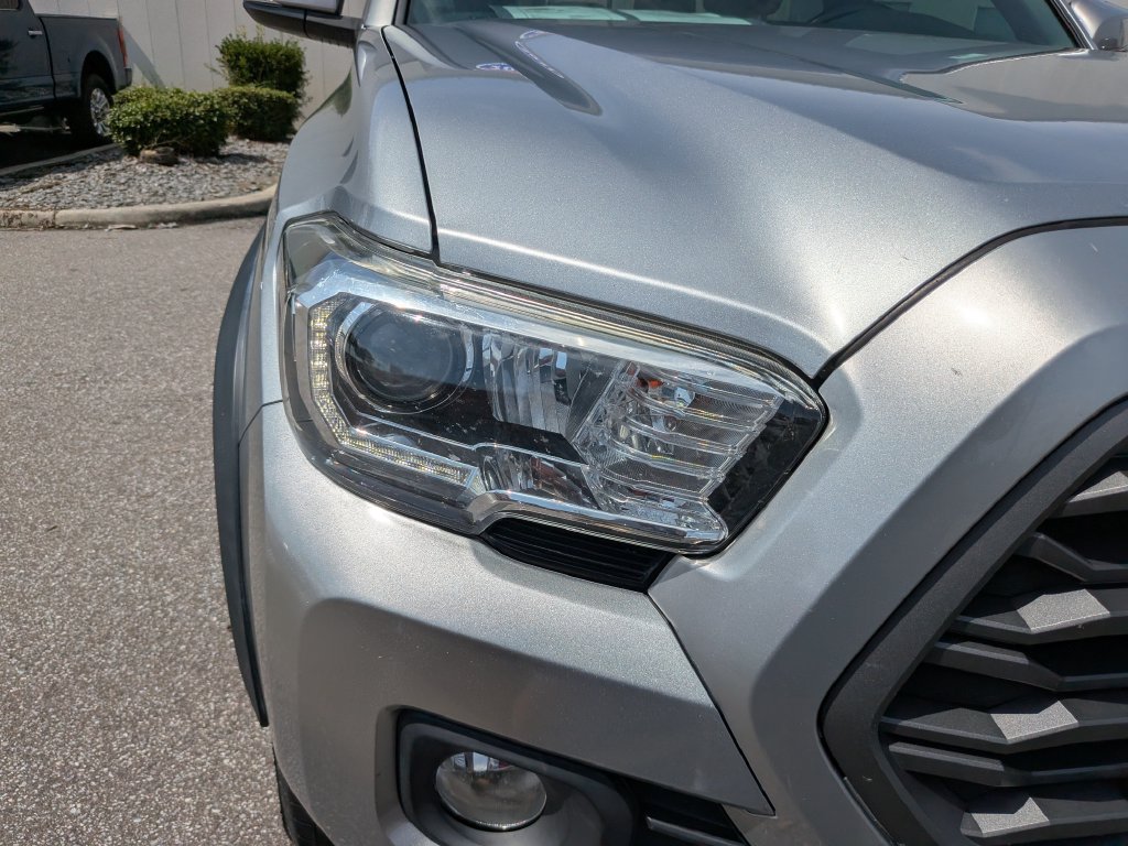 Used 2021 Toyota Tacoma TRD Off-Road RWD image 11