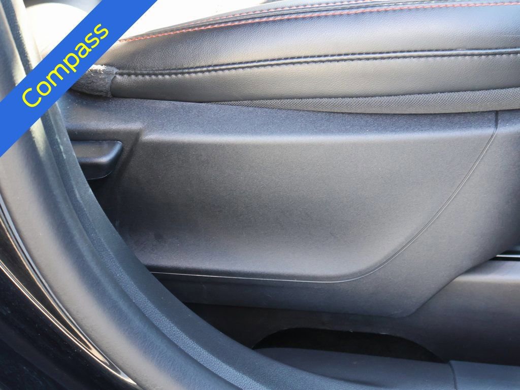 Certified 2025 Ford Escape ST-Line image 11