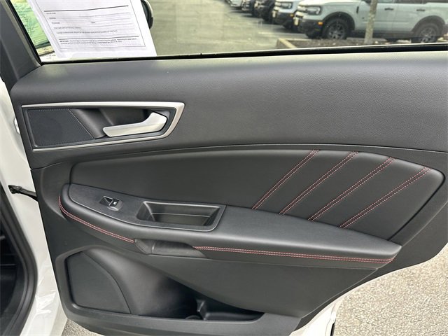 Certified 2024 Ford Edge ST-Line image 41