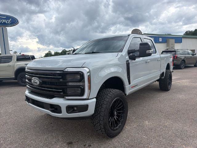 Certified 2026 Ford F250 Platinum AWD/4WD image 2