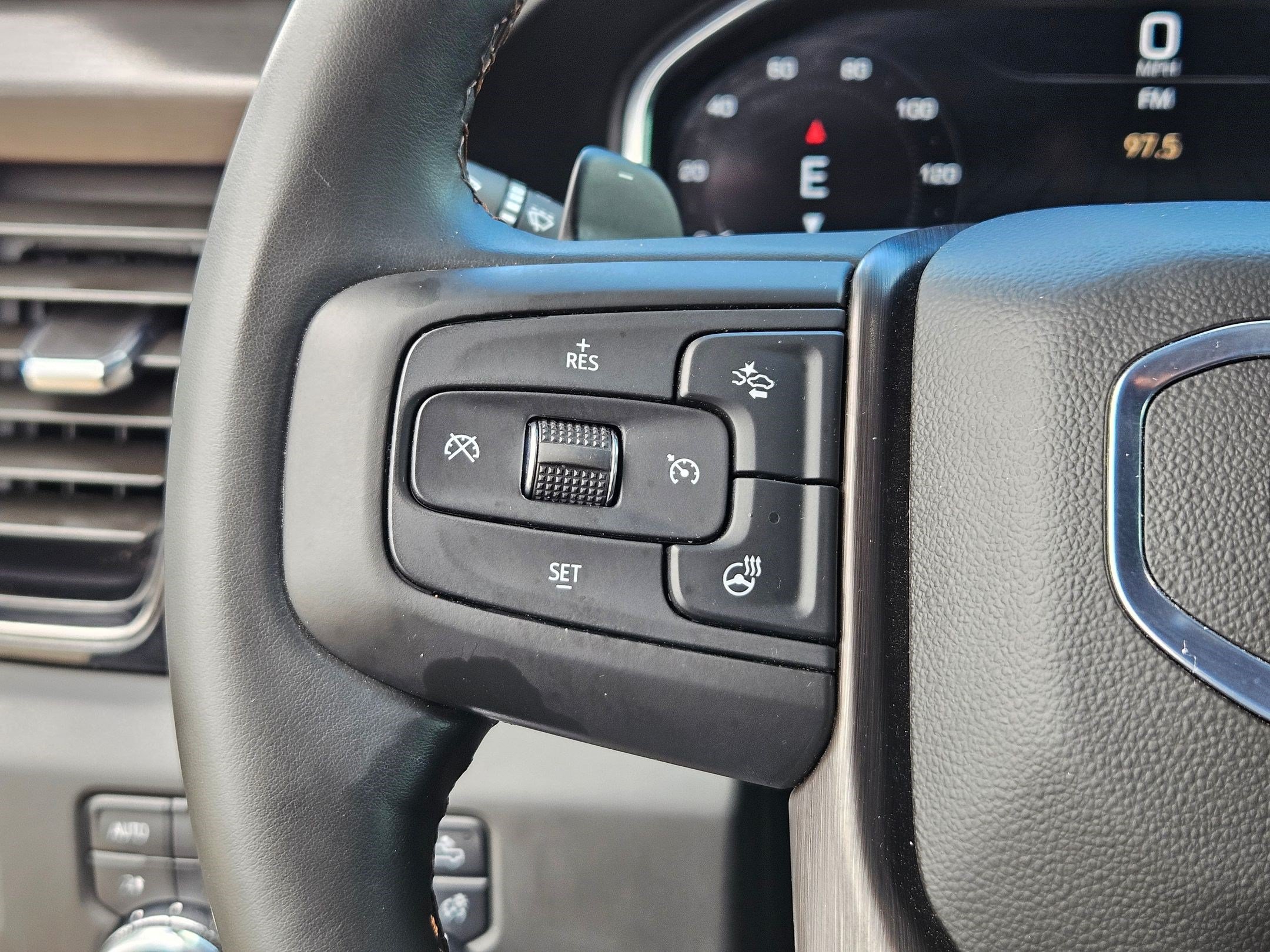 Used 2025 GMC Sierra 1500 AT4 AWD/4WD image 19