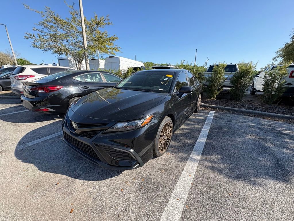 Used 2024 Toyota Camry SE w/ Convenience Package image 11