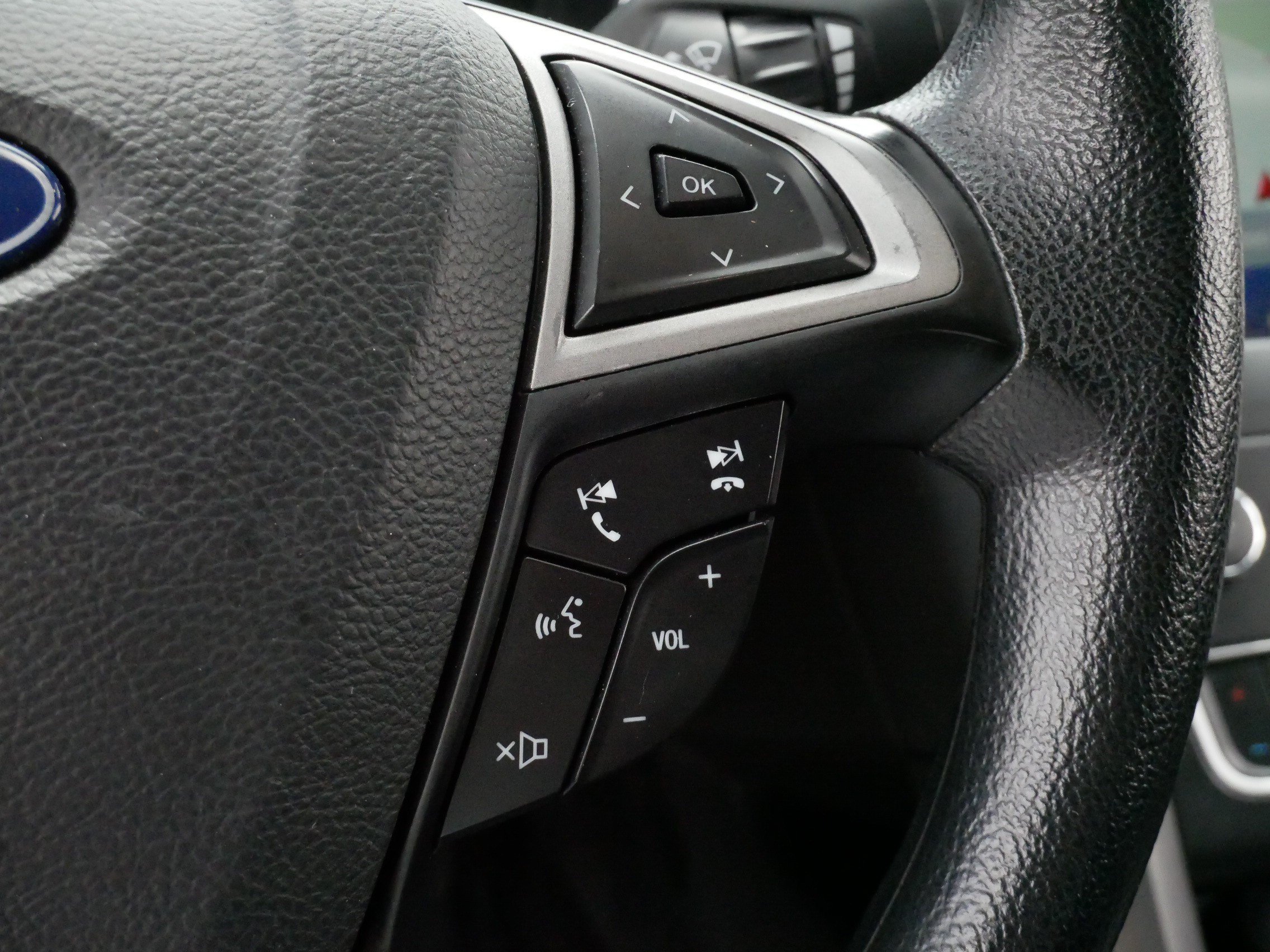 Certified 2020 Ford Fusion SE FWD image 26